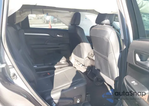 2017 Toyota Highlander Xle z USA, uszkodzony, nr VIN 5TDKZRFHXHS515015